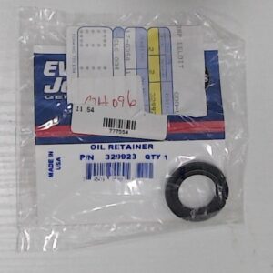 Evinrude Johnson Oil Retainer Seal
